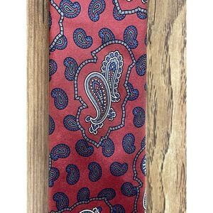 YSL‎ Tie Yves Saint Laurent Neckwear Red Paisley Silk Designer Vintage 3.5"